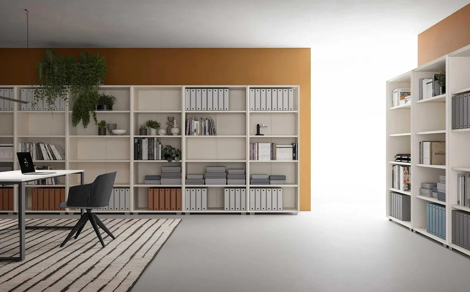 Offene Regale und Schreibtisch · © Dieffebi