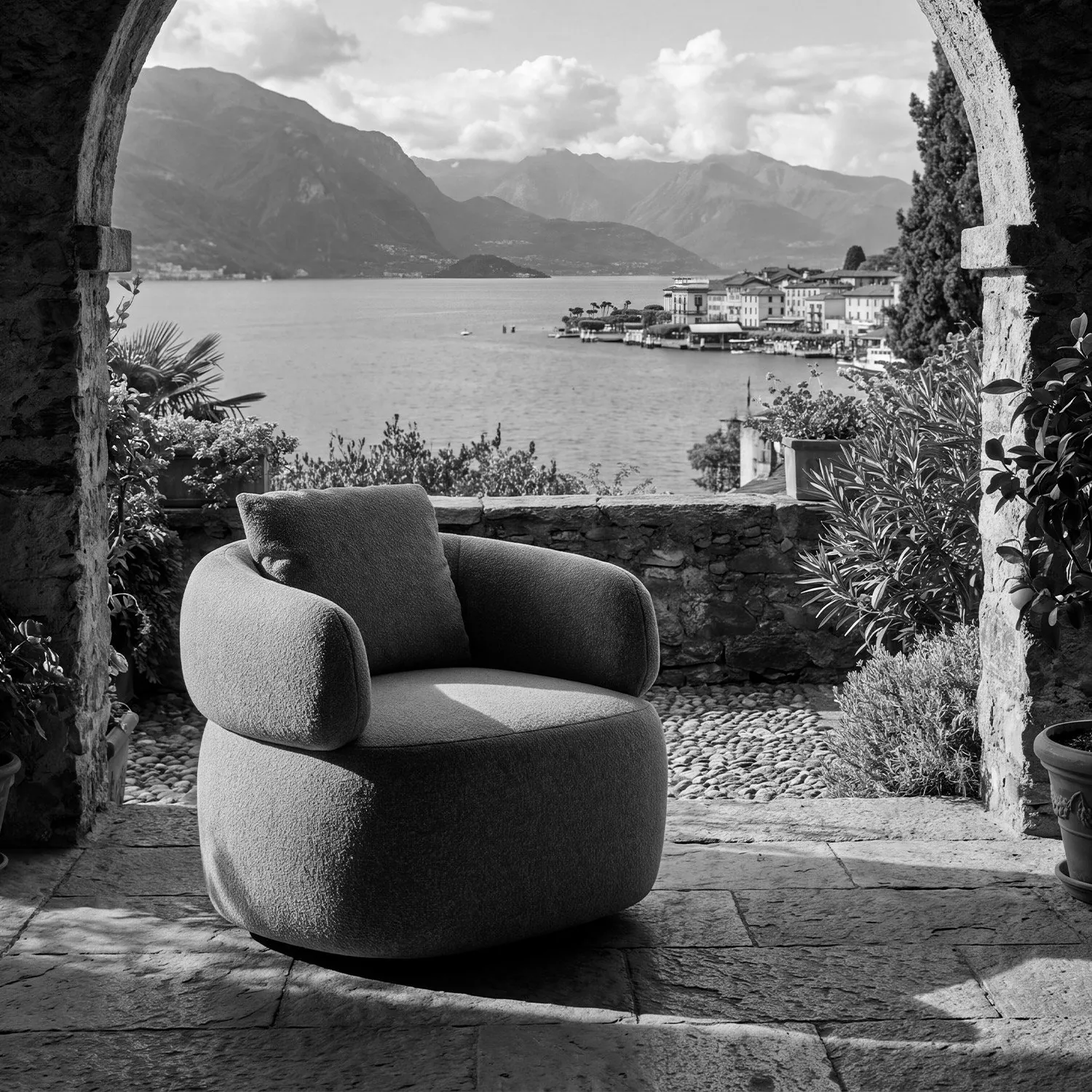Drehsessel mit hoher Rückenschale · © Milano 1964
