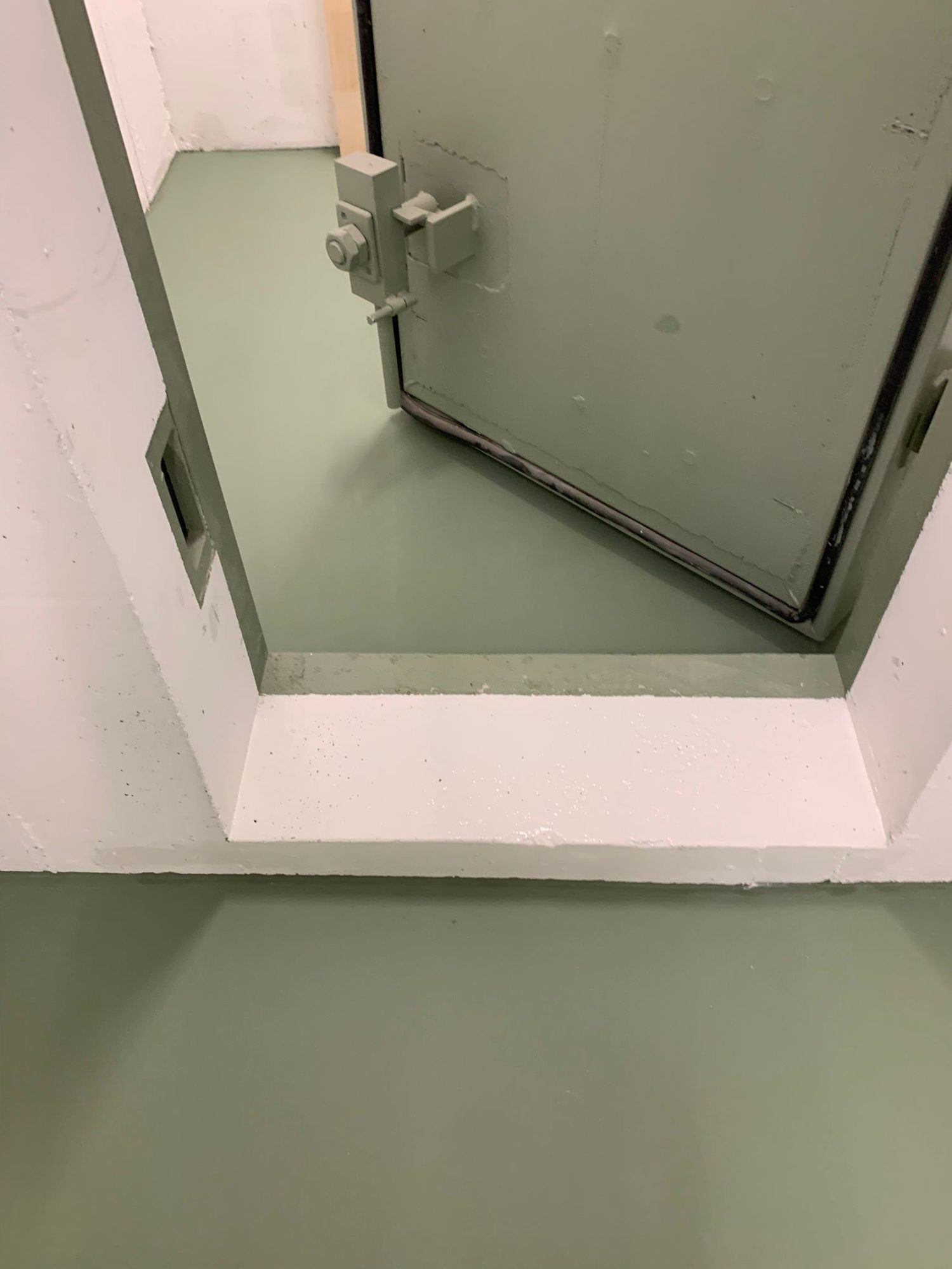 Resin floor in the empty room