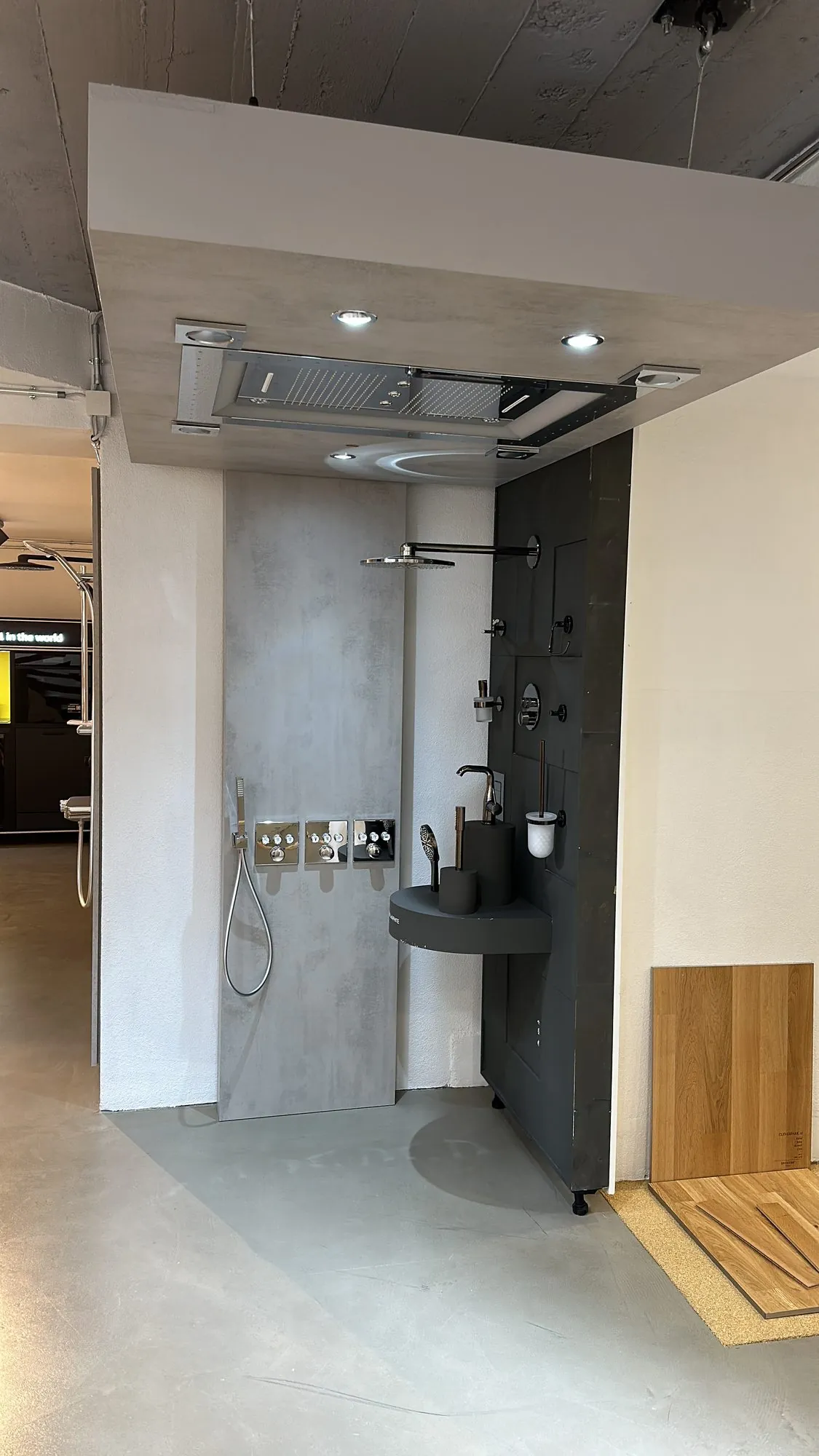 Ausstellungsdusche
