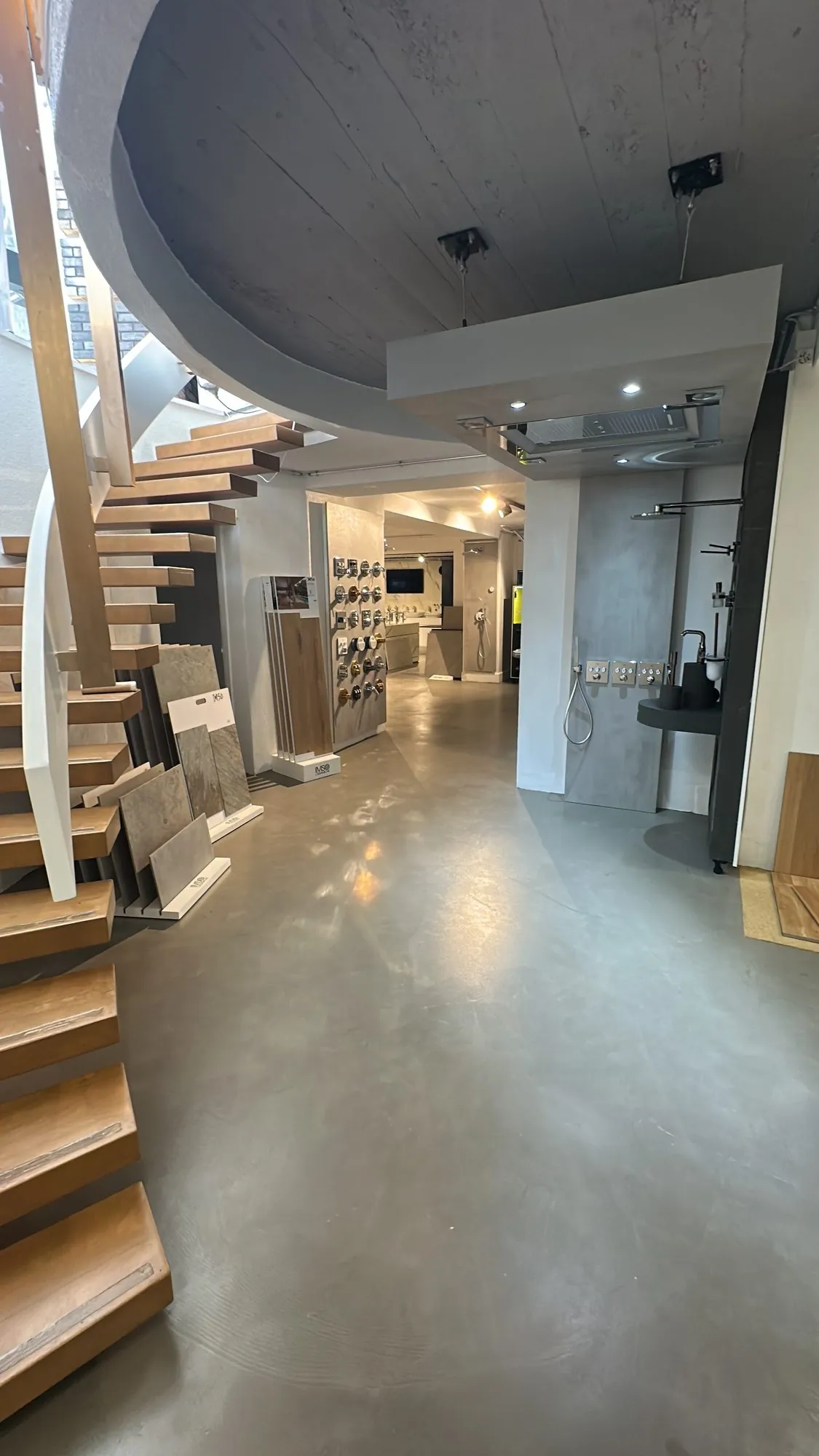 Treppe und Untergeschoss